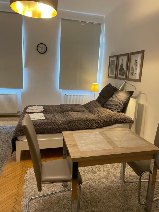 Charmante Altbauapartments Apostelgasse Вена Экстерьер фото