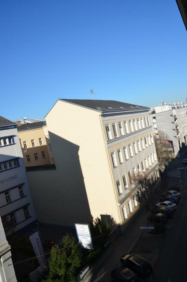 Charmante Altbauapartments Apostelgasse Вена Экстерьер фото