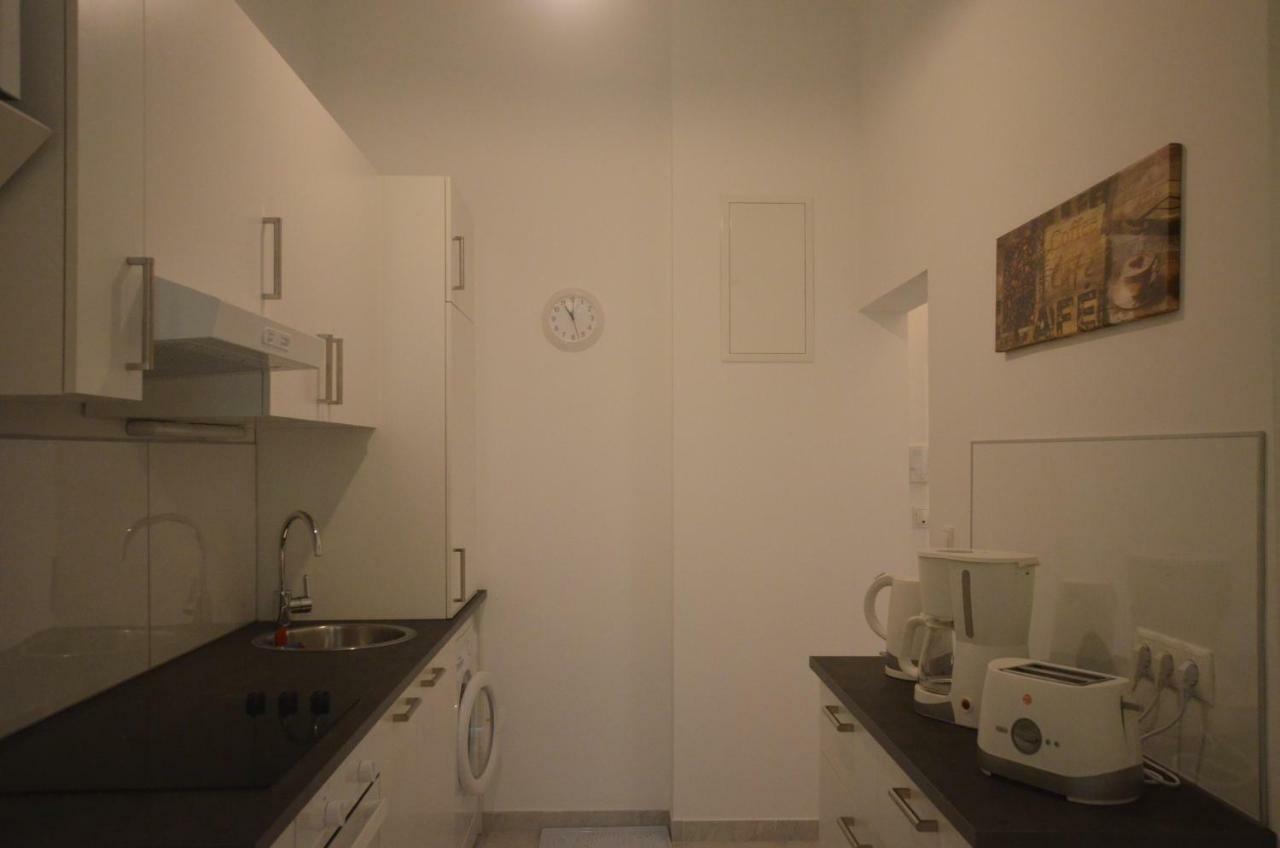 Charmante Altbauapartments Apostelgasse Вена Экстерьер фото
